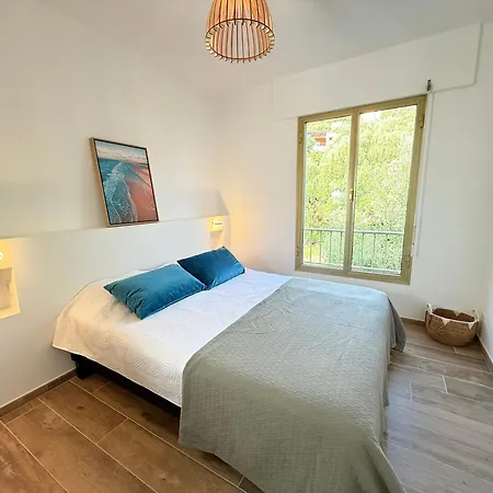 Grand Lumineux Pour 6 Personnes * L'Ile-Rousse (Corsica)