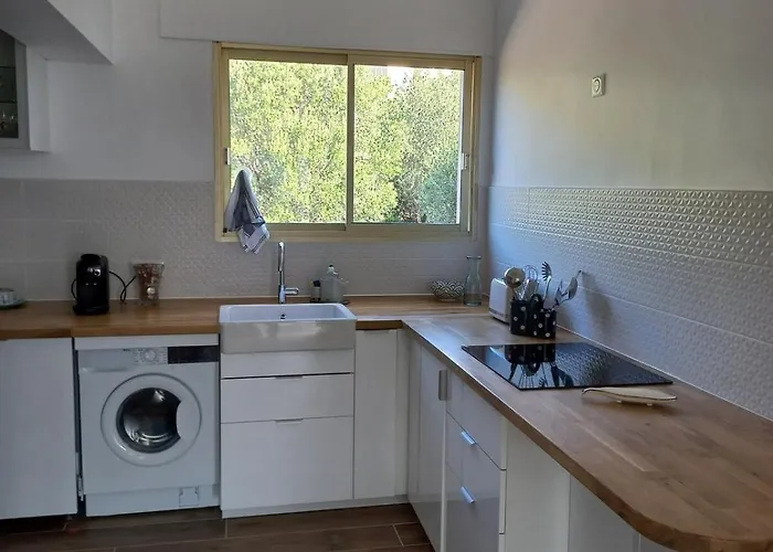 Appartement Grand Lumineux Pour 6 Personnes LʼÎle-Rousse